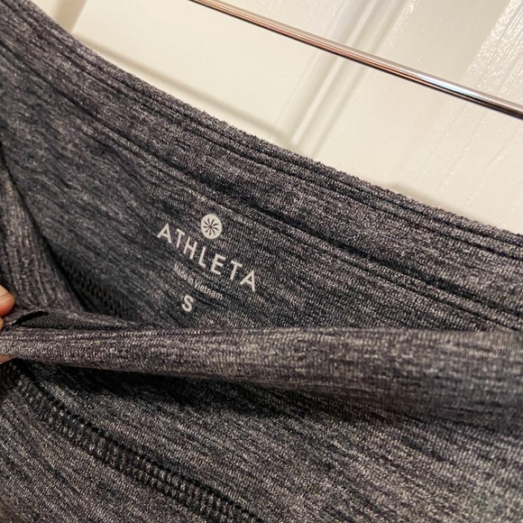 Athleta Charcoal Gray Heathered Excursion Skort - Picture 6 of 8